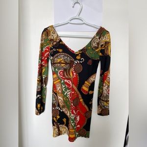 Long sleeve beautiful mini dress